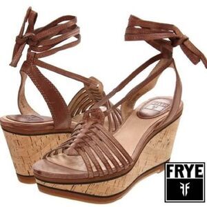New Frye Carlie Strappy Wedges Size 7.5